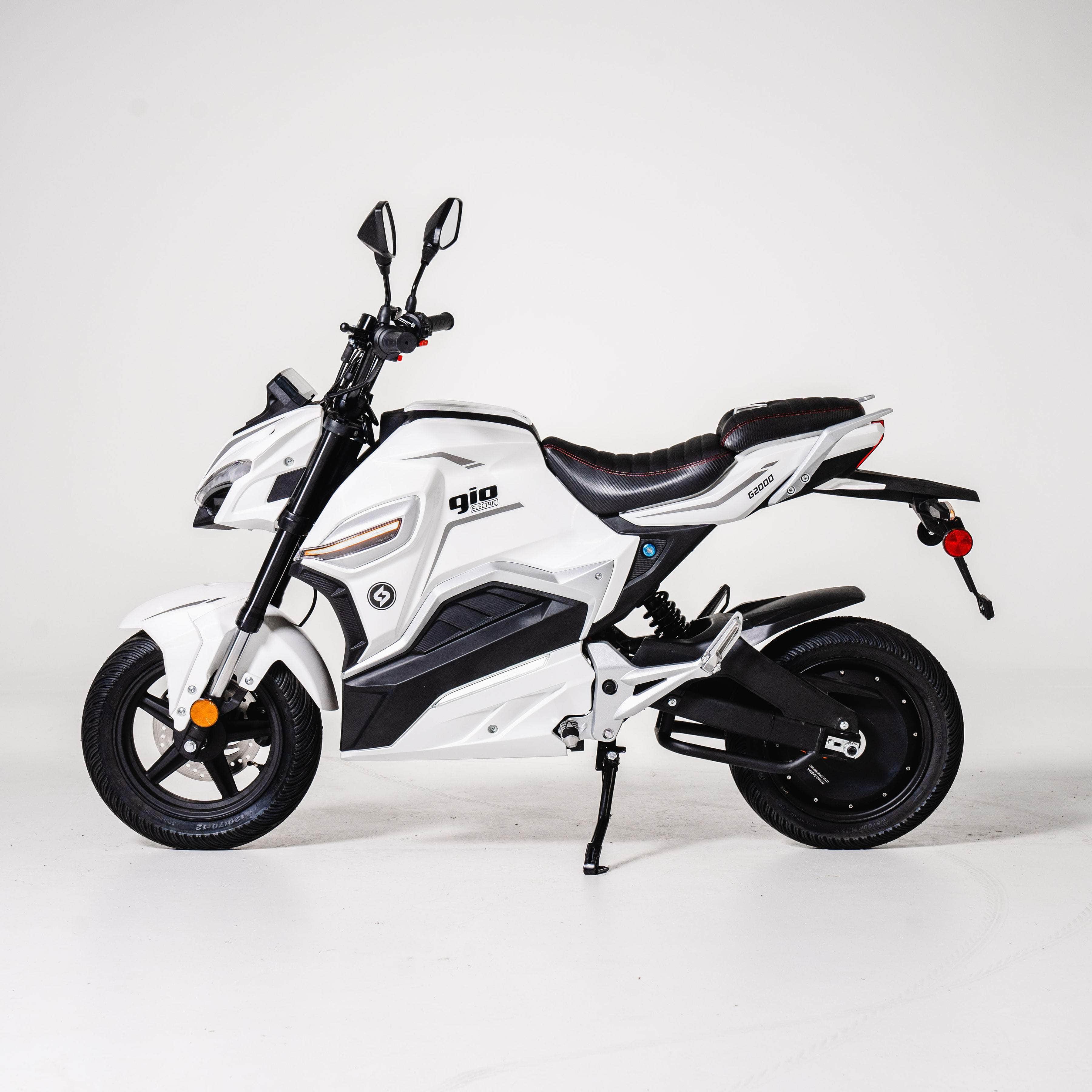 GIO G2000 ELECTRIC SCOOTER - 72V 30Ah 2000W, anti-theft alarm, top speed 43mph, range up to 40 miles - Image 4