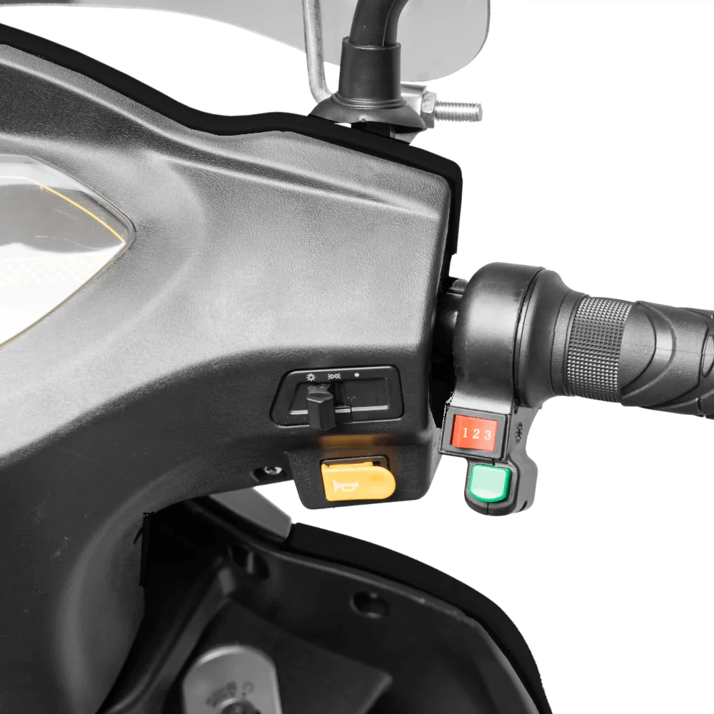 GIO REGAL ELECTRIC MOBILITY SCOOTER - 48V 20Ah 500W, top speed 15 MPH, range 30 miles, max load 440lbs - Image 6