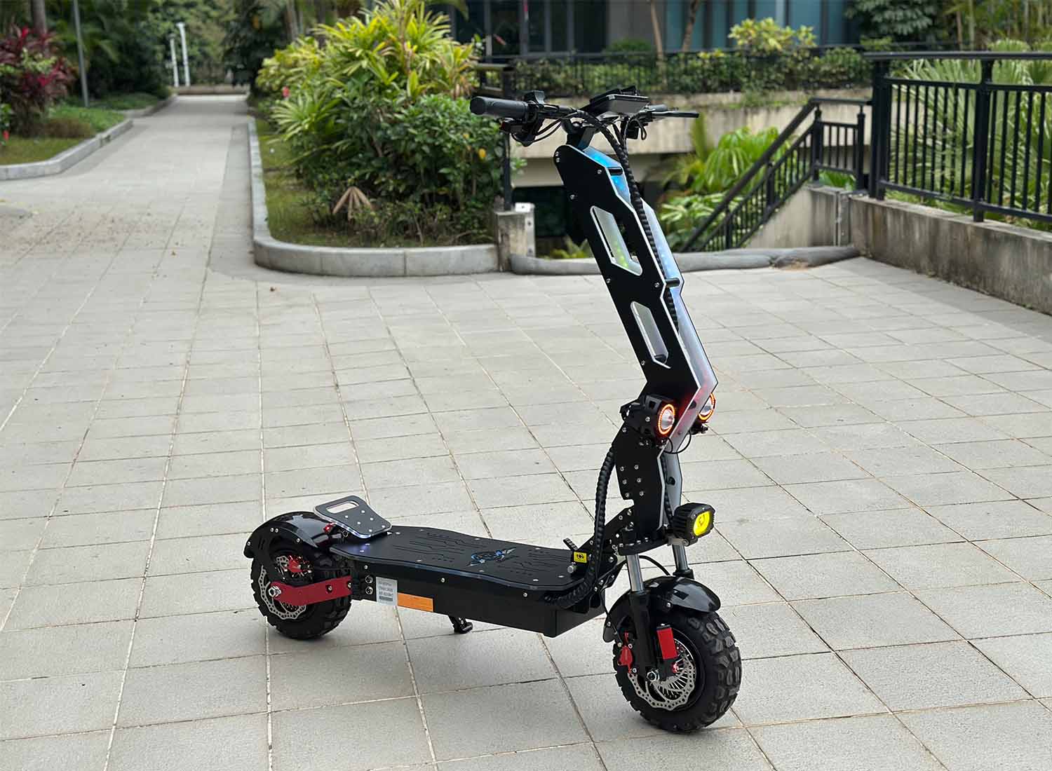 Freego Landtiger D11 Foldable Electric Scooter - 60V, 26Ah 4000W peak, brushless hub dual motor, hydraulic brakes, full suspension - 100% Financing Available - Image 5