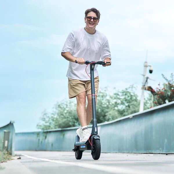 Megawheels A6L MAX Smart Electric Scooter - 36V, 500W, 10" Tires, 31-Mile Range - 100% Financing Available! - Image 4