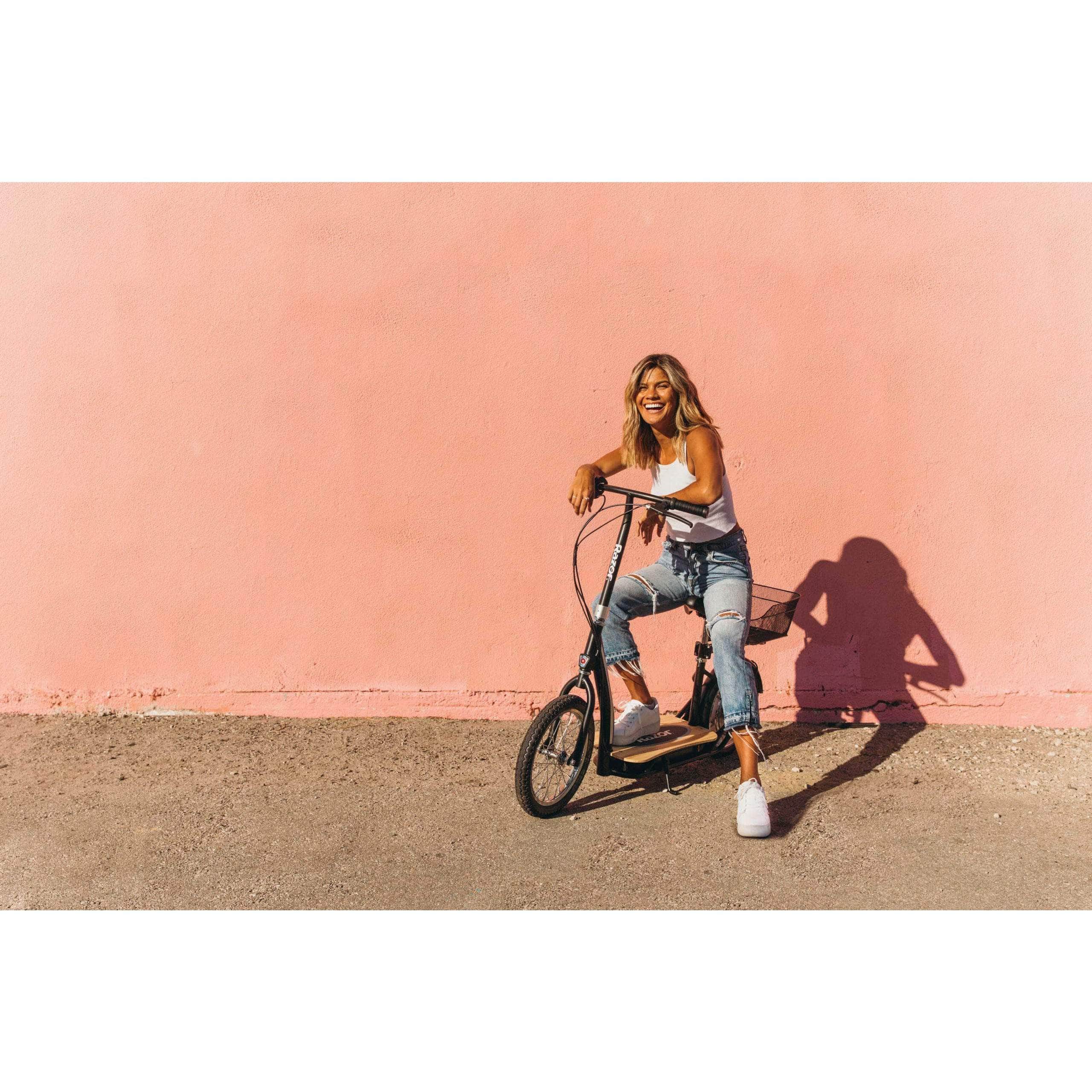 Razor EcoSmart Metro HD Electric Scooter - 36V 350W, variable speed, high torque, brushless hub-driven, 16" pneumatic wheels, max load 220 lbs - 100% Financing Available! - Image 9