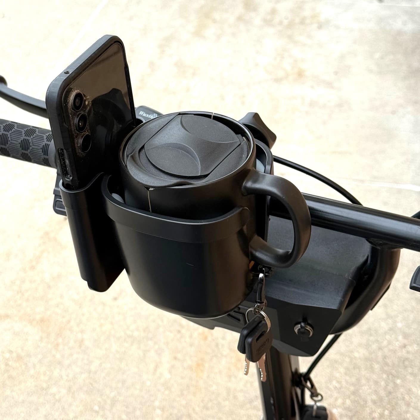 SNAPnGO 3 in 1 Phone/Cup/Keychain Holder - Image 4
